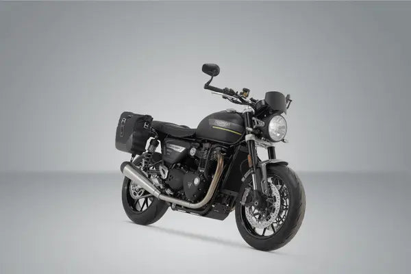 Triumph Speed Twin 1200 [2019-2024] - Legend Gear LC2 Seitentaschensystem Black Edition – Bild 3