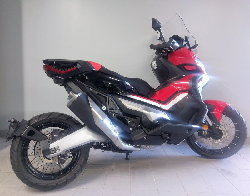 Honda X-Adv [ACCESS DESIGN] - nummerskiltholder i hjulhøyde svart Honda X-ADV