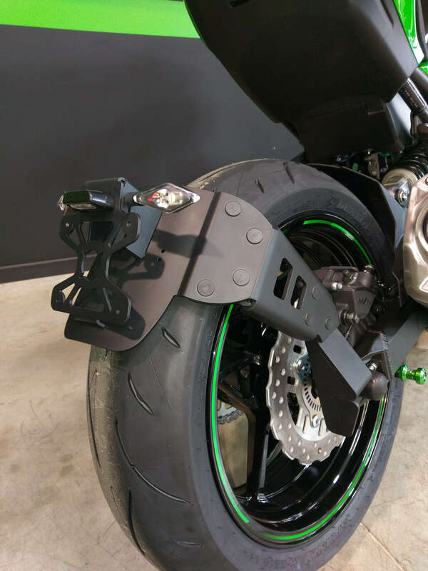 Kawasaki Z Electric [ACCESS DESIGN] - nummerskiltholder i hjulhøyde svart Kawasaki Z900
