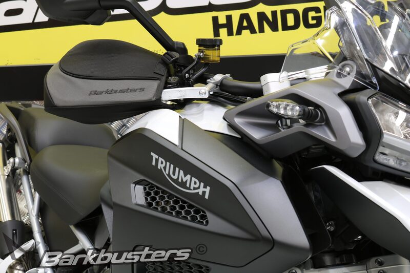 Triumph Tiger 1200 Rally Explorer [BARKBUSTERS] - Maskinvaresett med topunktsfeste - TRIUMPH Tiger 1200 GT