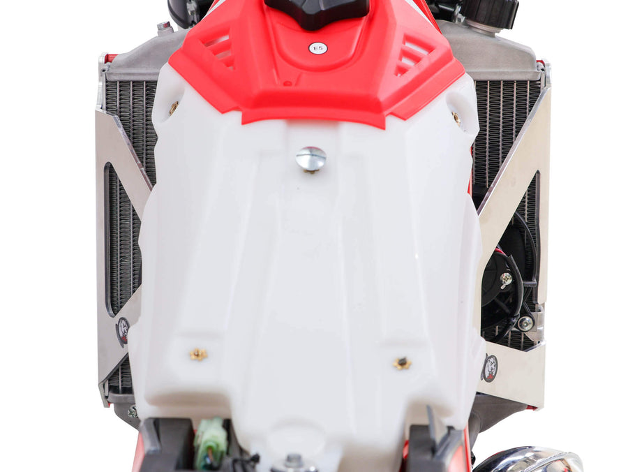 Beta Xtrainer 250 2 T [2023-2026] - Kühlerschutz - Fast-Cleaning Design - Rot