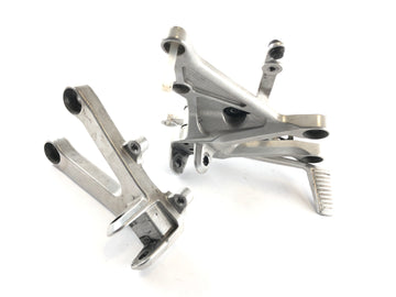 Honda CBR 1000 RR SC57 [2006] - Fotstøtte Driver's Footrasts Set - 0