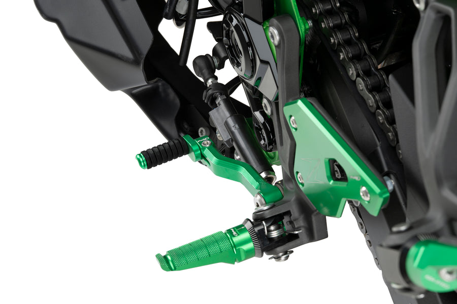 KAWASAKI Z 900 SE [2025] – Touring Screen – Svart