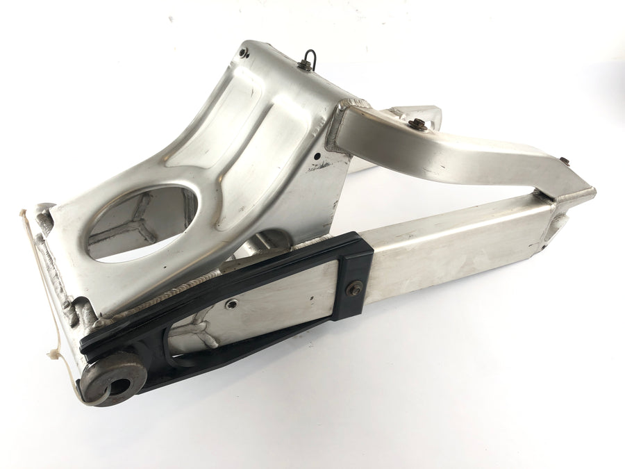 Yamaha YZF R6 RJ03 [2000] - Swinge Back Wheel Swing