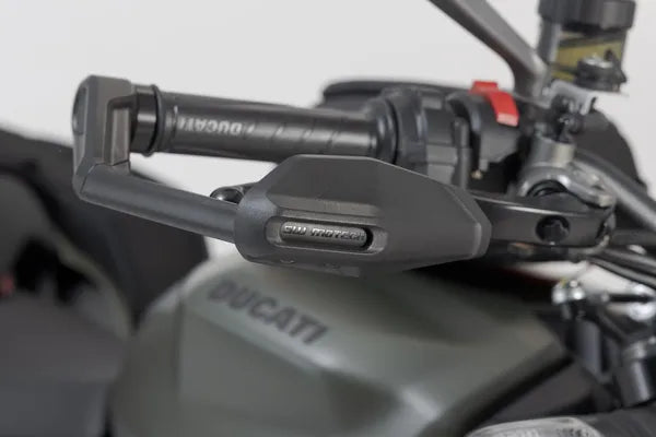 Daytona 955 [SW-MOTECH] – spakbeskyttelse med vindbeskyttelse