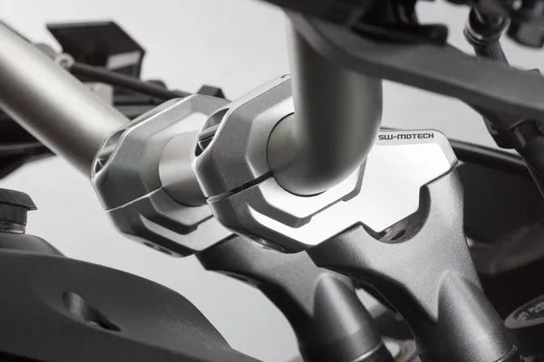 KTM 1290 Super Duke GT [2022-2024] - flytting av styre Ø 28 mm, 30 mm høy og 22 mm bak, versjon LEH.00.039.23100/S - bilde 2