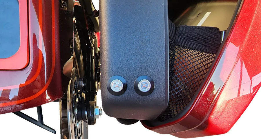 harley davidson fxdrs 114 [PAUL YAFFE BAGGER NATION] – Bagbolter Baklyssett med lynbolter