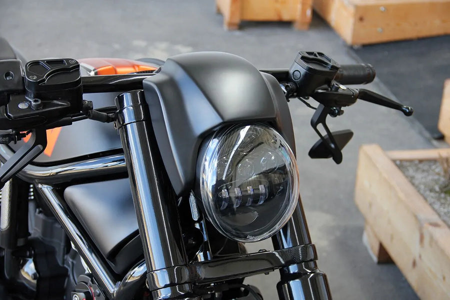 Harley Davidson V-Rod [CULT WERK] – Frontlyskledning