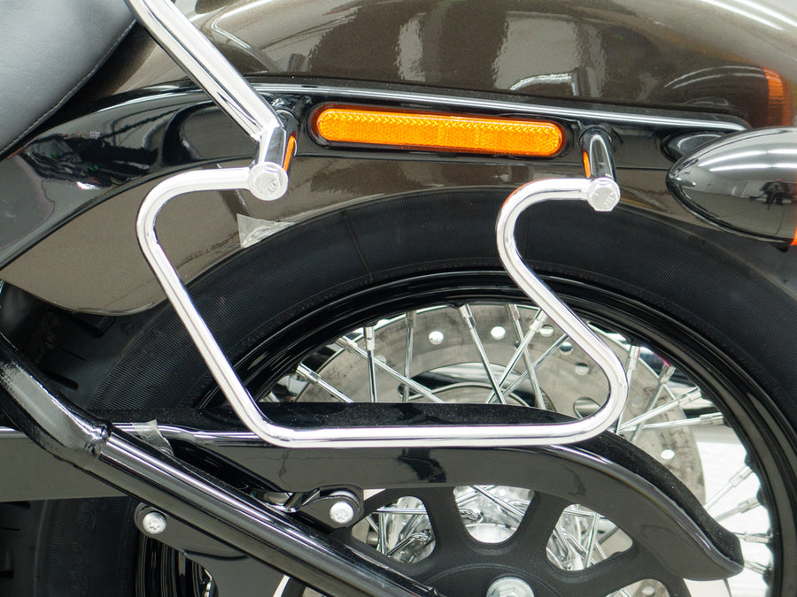 Harley Davidson Softail Street Bob (Milwaukee -Eight 107/114) [2018] - Pakkesekk