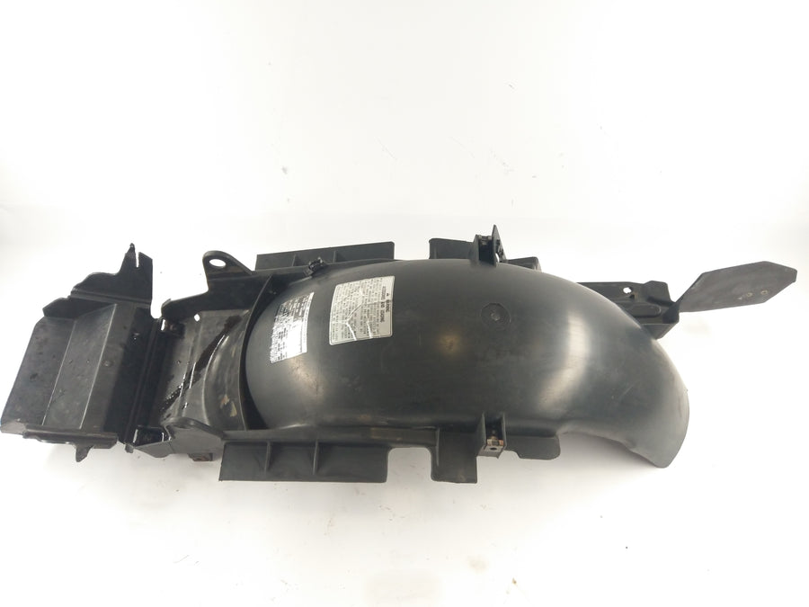 Honda St 1100 SC26 Pan European [1990] - Interiørkledning bakhjulsdeksel