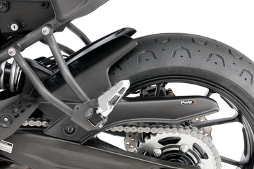 TRIUMPH BONNEVILLE T 120 BLACK [2025] - Bakhjulsdeksel | Matt svart | PUIG 7048J