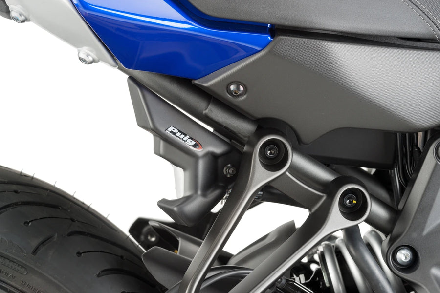 YAMAHA TRACER 7 GT [2025] – Bakre bremsereservoardeksel – Karbonutseende