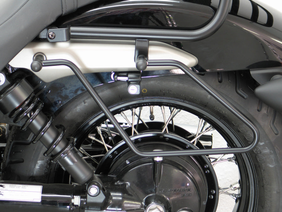 Honda Shadow VT 750 C Black Spirit [2010-2011] - Pakkesekk, Bracket, Black