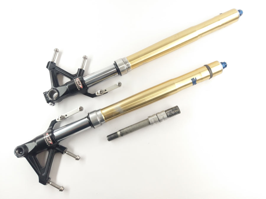 Triumph Speed ​​Triple 1050 515NJ [2006] - Fork Telegabel med Axis of Simmer Rings lekkasjer