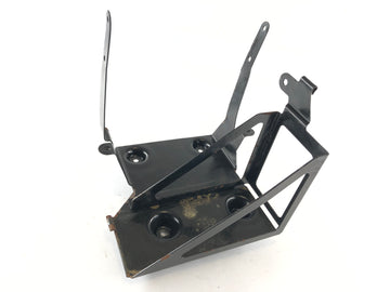 BMW R 1100 R Type 259 [1999] - Batteriopptak samlet holder