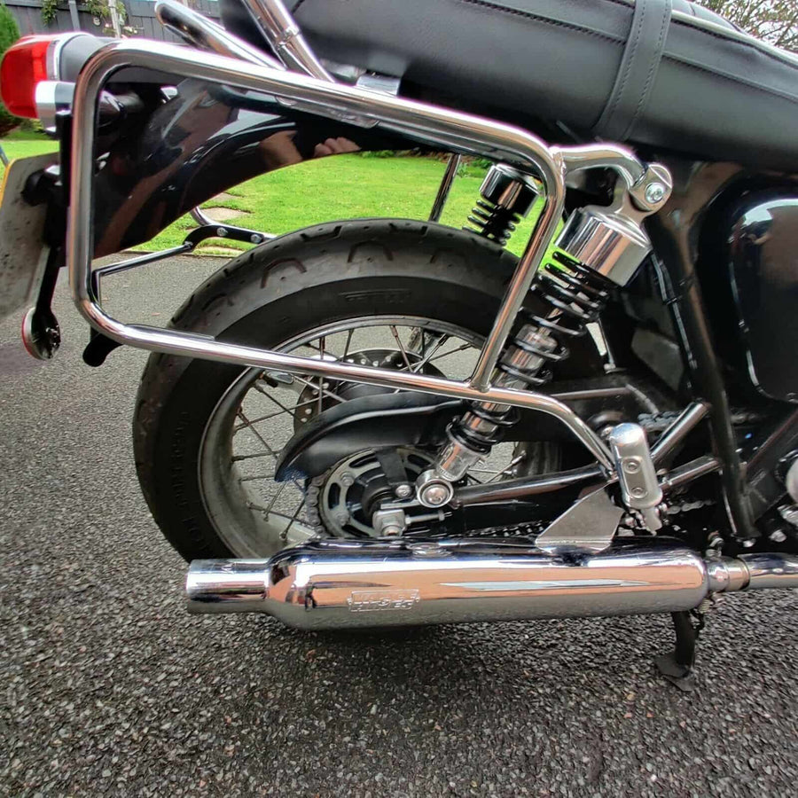 Triumph Street Twin [2016-2022] - Cyfish Wearer skrudd på