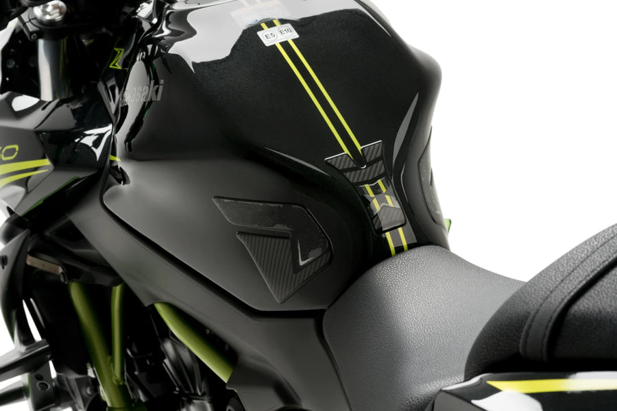 KAWASAKI Z 650 [2025] – Spesifikk tankbeskyttelse – Karbonutseende