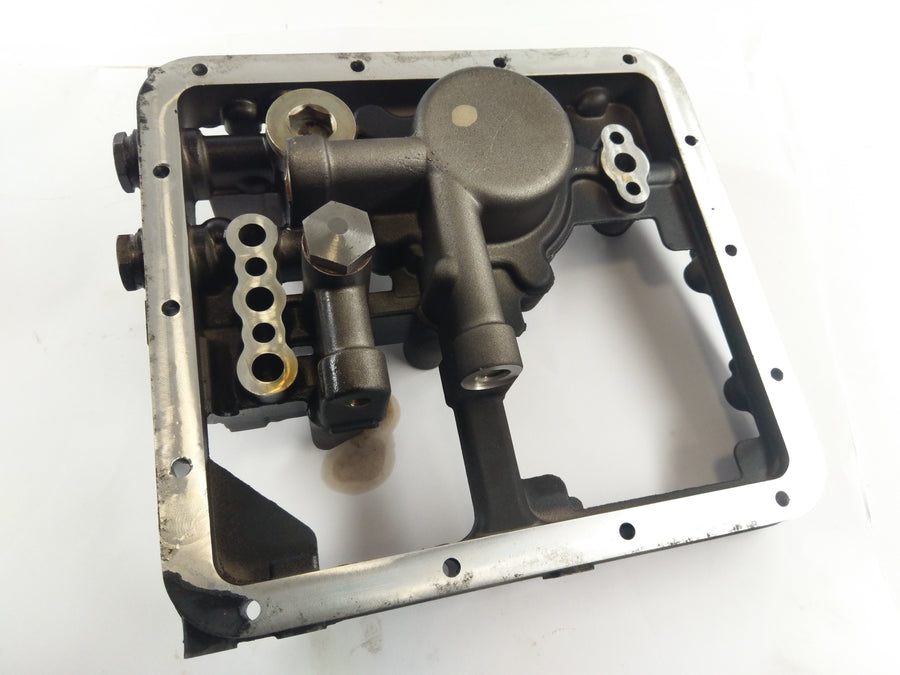 Moto Guzzi Stelvio 1200 4V [2008] - Adapter oljepanne mellom dekselet