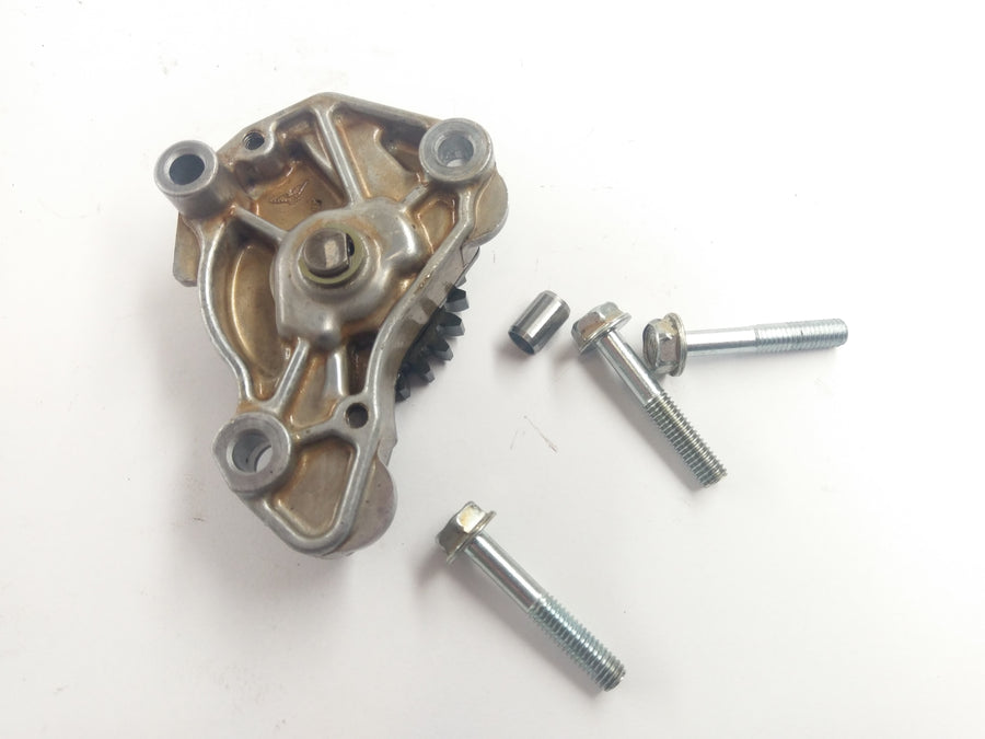 Honda CBR 125 JC34 [2006] - Oljepumpe