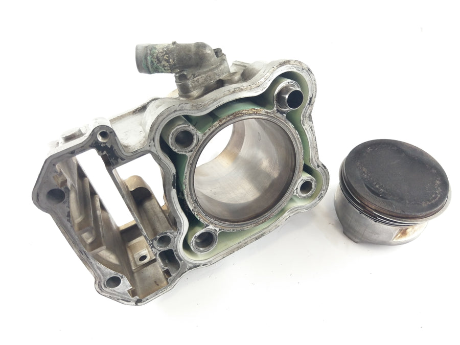 Honda XRV Africa Twin 750 RD07 [1997] - Sylinder med stempel