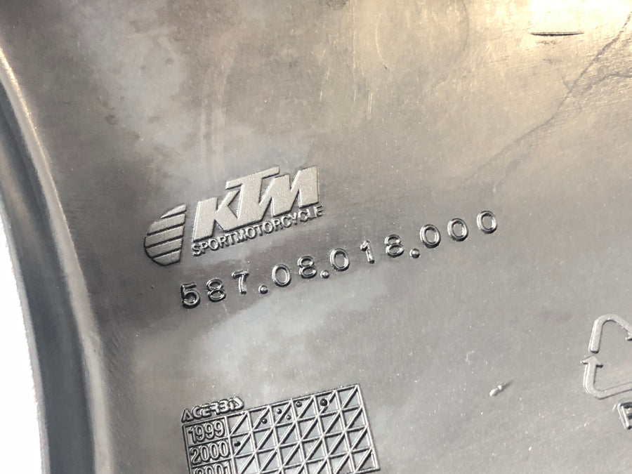 KTM LC4 640 Duke 2 [2001] - Bakre kledning