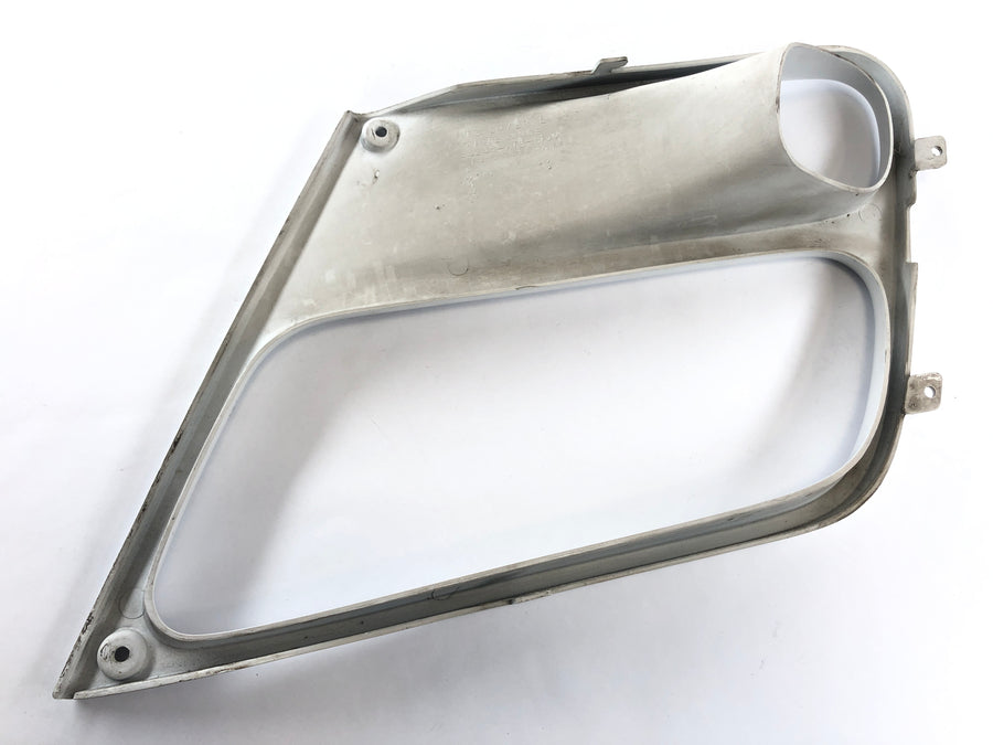 Honda St 1100 SC26 Pan European [1990] - Sidekledning på venstre vedlikeholdslokk