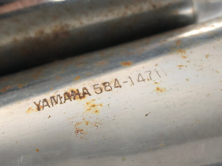 Yamaha XS 650 Type 447 [1975] - eksoslyddemper venstre og høyre