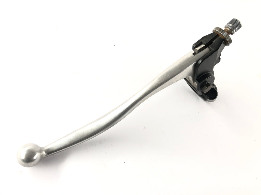 Triumph Daytona 955i T595N [2001] - Clutch Fitting