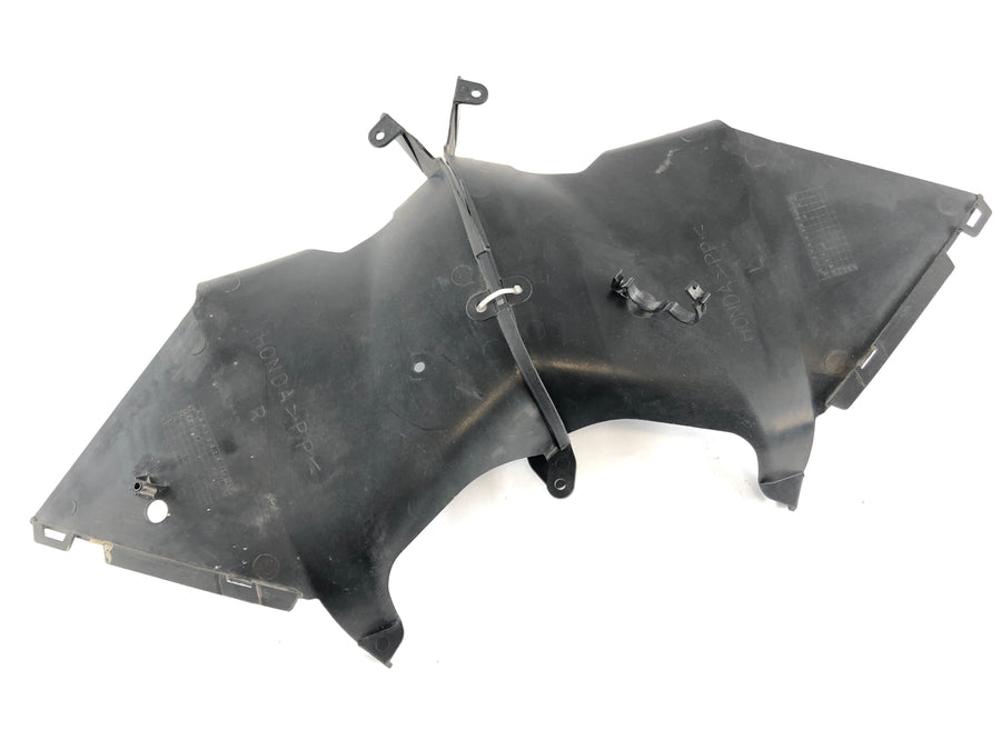 Honda VFR 800 FI RC46 [2000] - Clearing Interior Cladding Couple