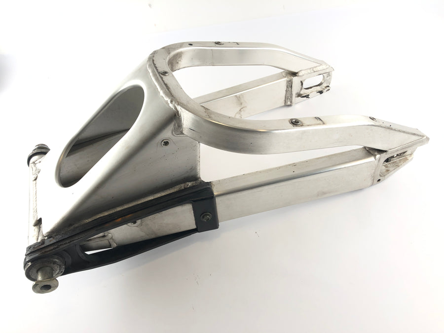 Yamaha YZF R1 RN04 [2000] - Schwinge bakhjulssving