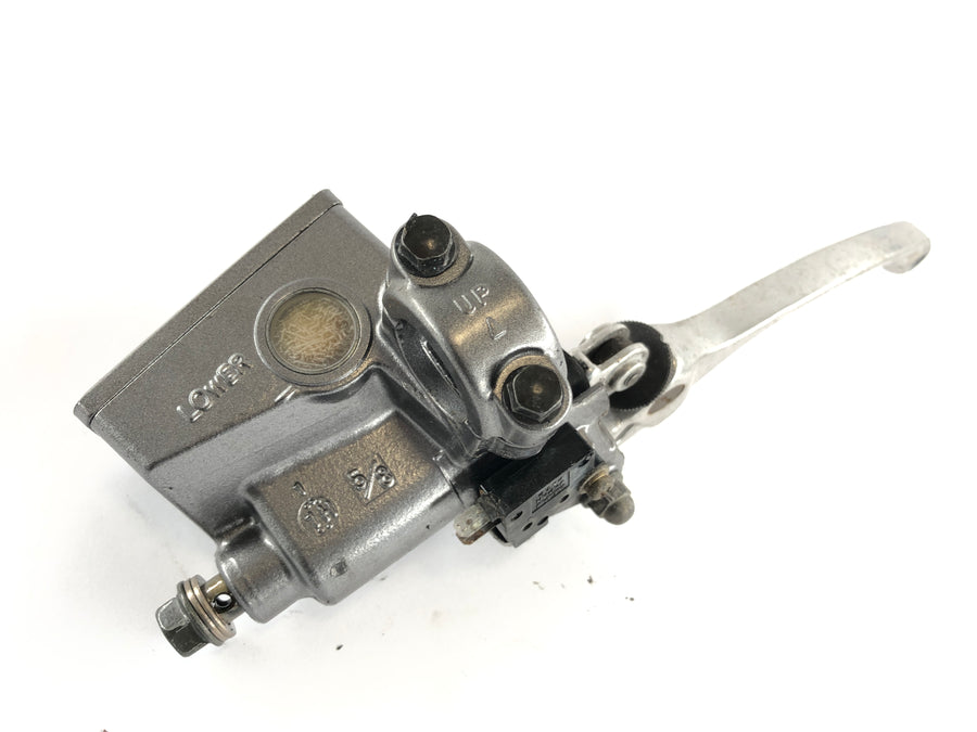 Honda VFR 750 F RC24 [1988] - Bremsepumpe ved håndbremsen Pump