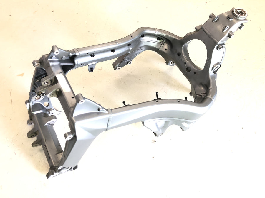 BMW K 1300 GT [2010] - Ramme hovedramme med papirer