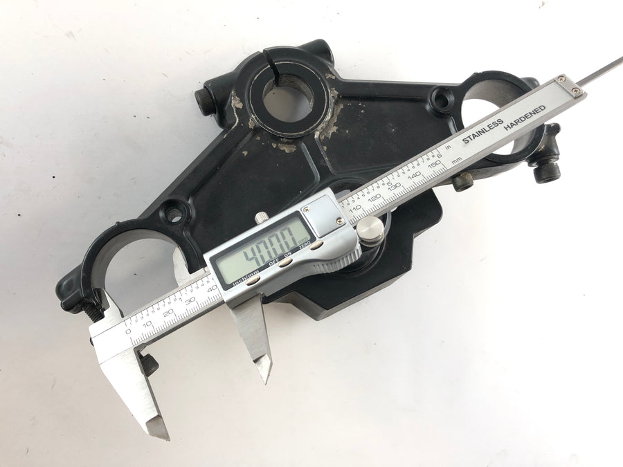 Honda VF 1000 F SC15 [1986] - Fork Bridge over