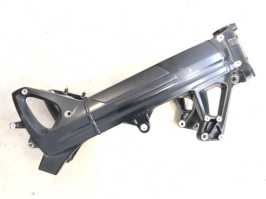BMW F 800 ST [2006] - Ramme med papirulykke - Free