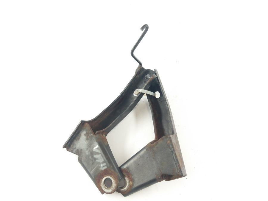 Honda CBR 125 JC34 [2006] - Motorholder i frontmotorholderen