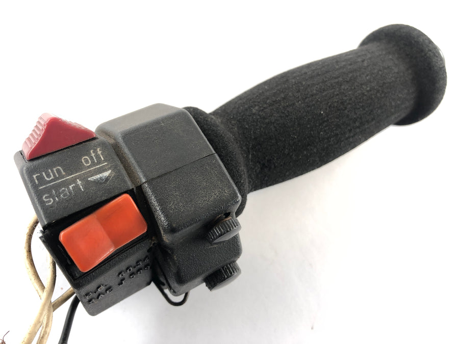 Cagiva Elefant 650 [1985] - Styret på riktig gasshåndtak på riktig gasshåndtak