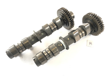 Honda ST 1100 SC26 Pan European [1990] - Camshafts Sett til høyre