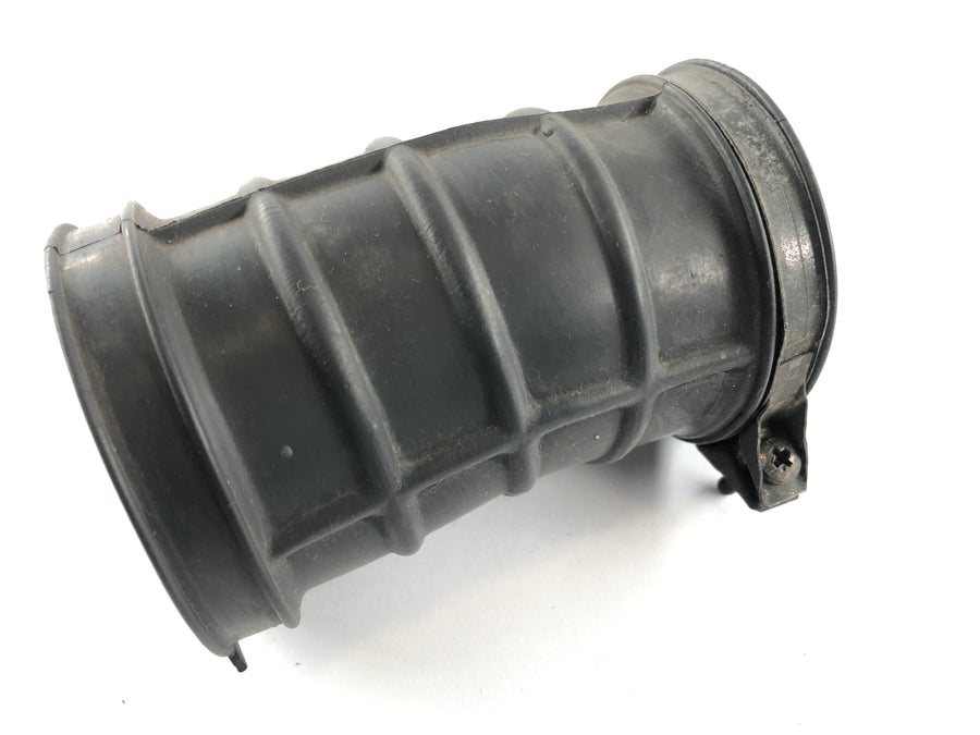 Suzuki LS 650 NP41B [1990] - Snorkling Air Filter Box