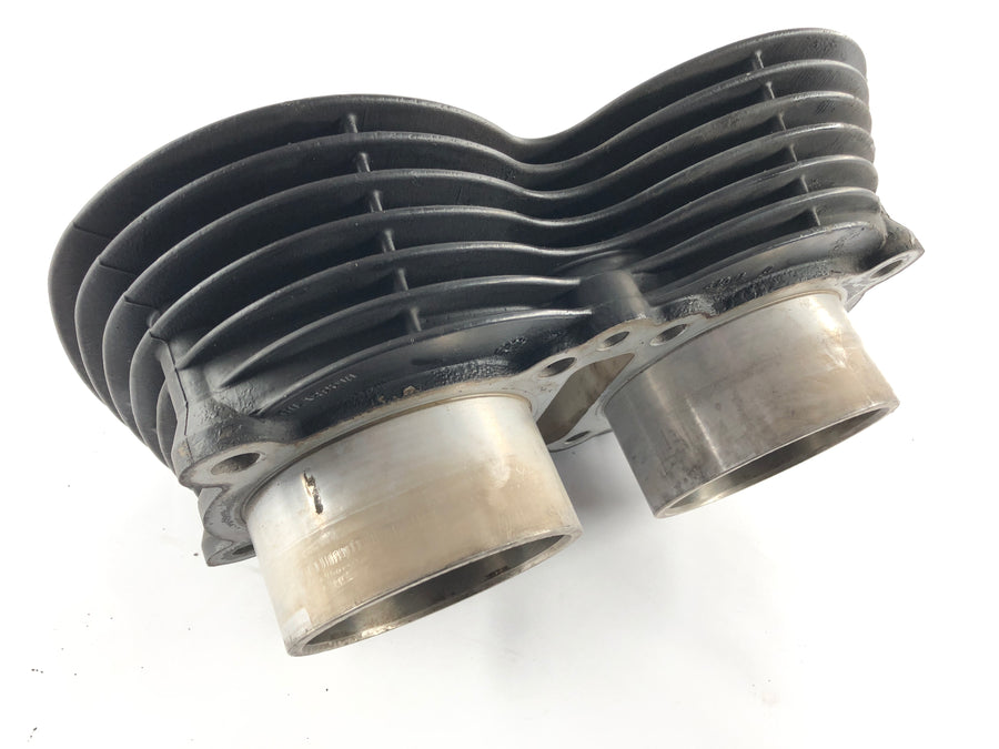 Triumph Bonneville 908MD [2001] - sylinder med stempler