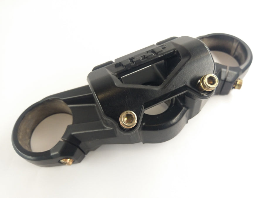 Benelli TNT 1130 Sport [2002] - Fork Bridge over