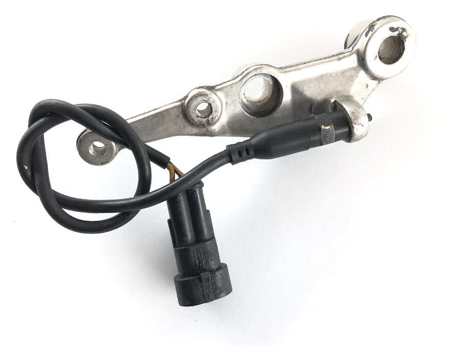 Ducati 999 H4 [2003] - Bremselysbryter på baksiden med bremsepedalholder