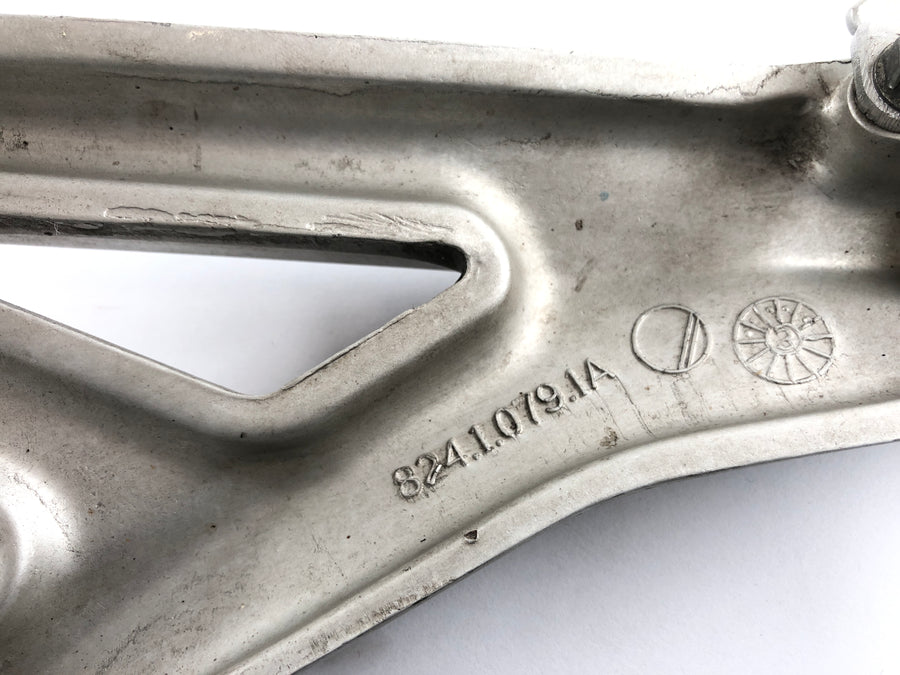 Ducati Multistrada 1000 DS [2003] - Pediatrisk fotstøtte med holder til høyre