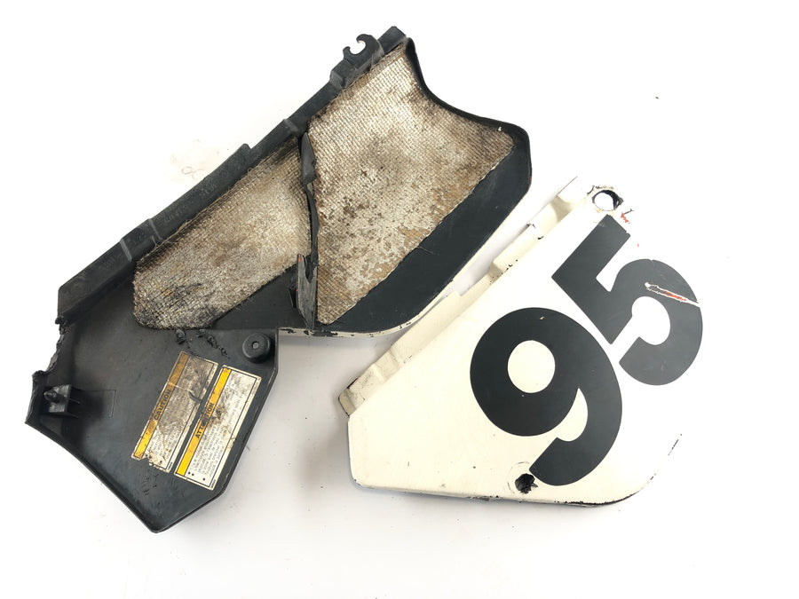 Yamaha DT 125 4BL [1997] - Bakre trim sidedeler til venstre og høyre