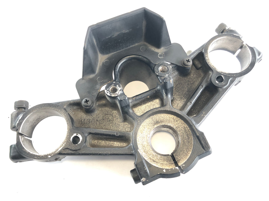Honda VF 1000 F SC15 [1986] - Fork Bridge over