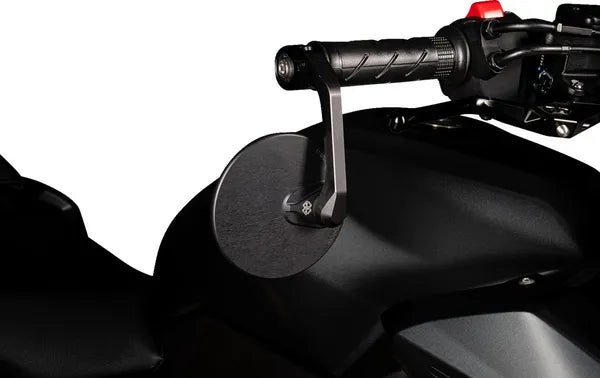 Suzuki GSR 750 [GILLES TOOLING] – MOON styrespeil