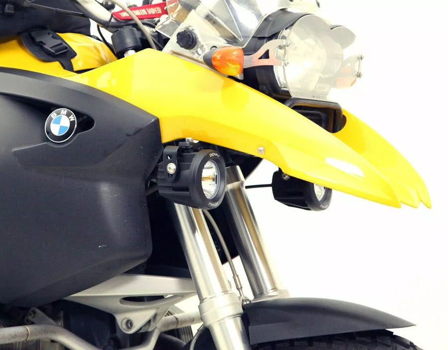 BMW R 1200 GS [DENALI] – posisjonslysbrakett sett forfra