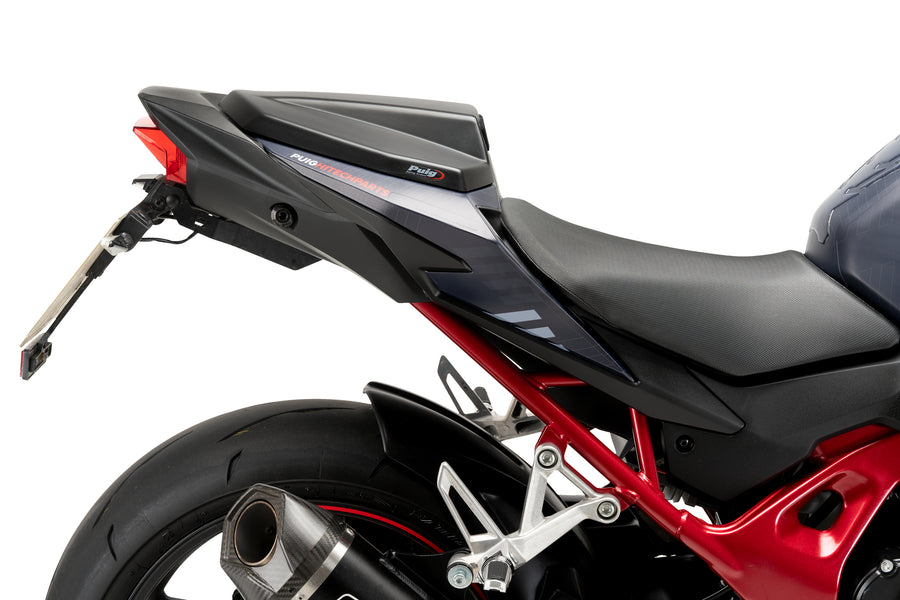 HONDA CB 750 HORNET [2025] – kledning bak – karbonlook