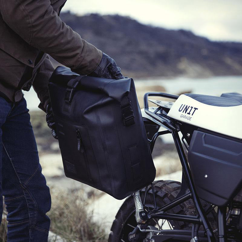 BMW R nineT 1200 Racer [2017-2020] - Zwei Khali TPU Seitentaschen + symmetrischer Doppelrahmen