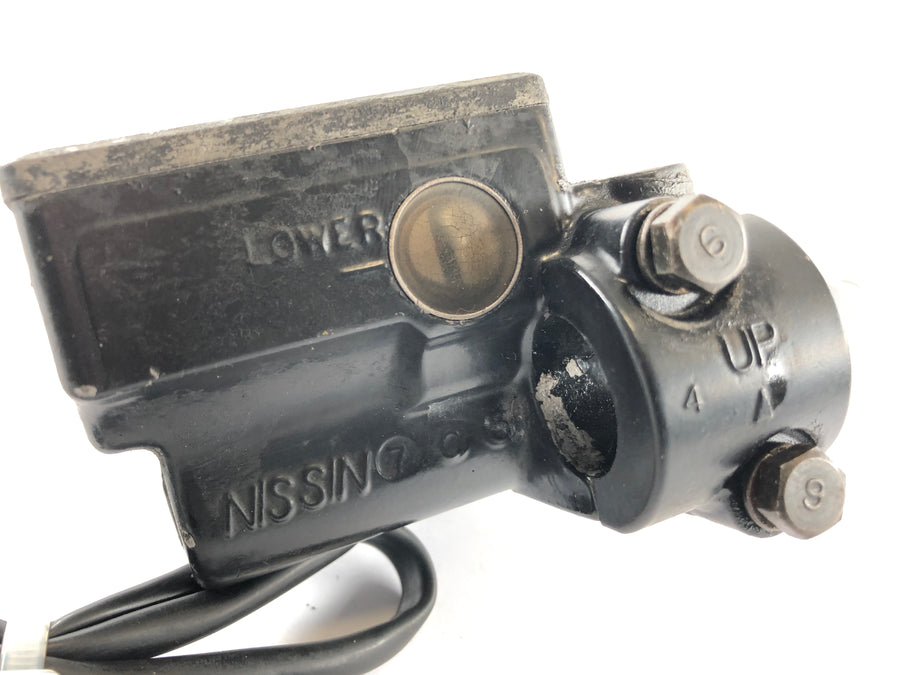 Yamaha XS 650 Type 447 [1975] - Håndbremspumpe foran