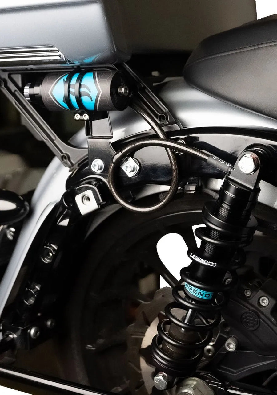 Harley-Davidson FLHX 1923 Street Glide 117 [2026] - REVO ARC Remote Reservoir Außenbefestigung – Bild 1
